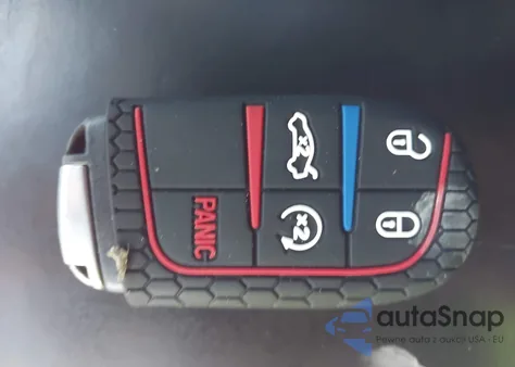 2015 Jeep Grand Cherokee Overland из США, поврежденный, VIN 1C4RJFCT0FC661872